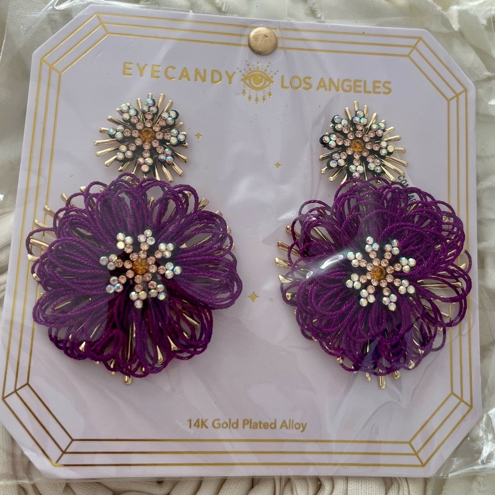 NWT Eye Candy Los Angeles Gold Tone Purple Crystal Flower Drop Earrings